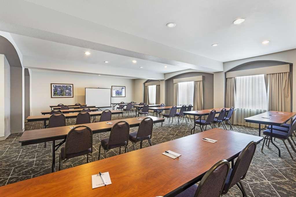 Best Western Fort Worth Inn And Suites Konforlar fotoğraf